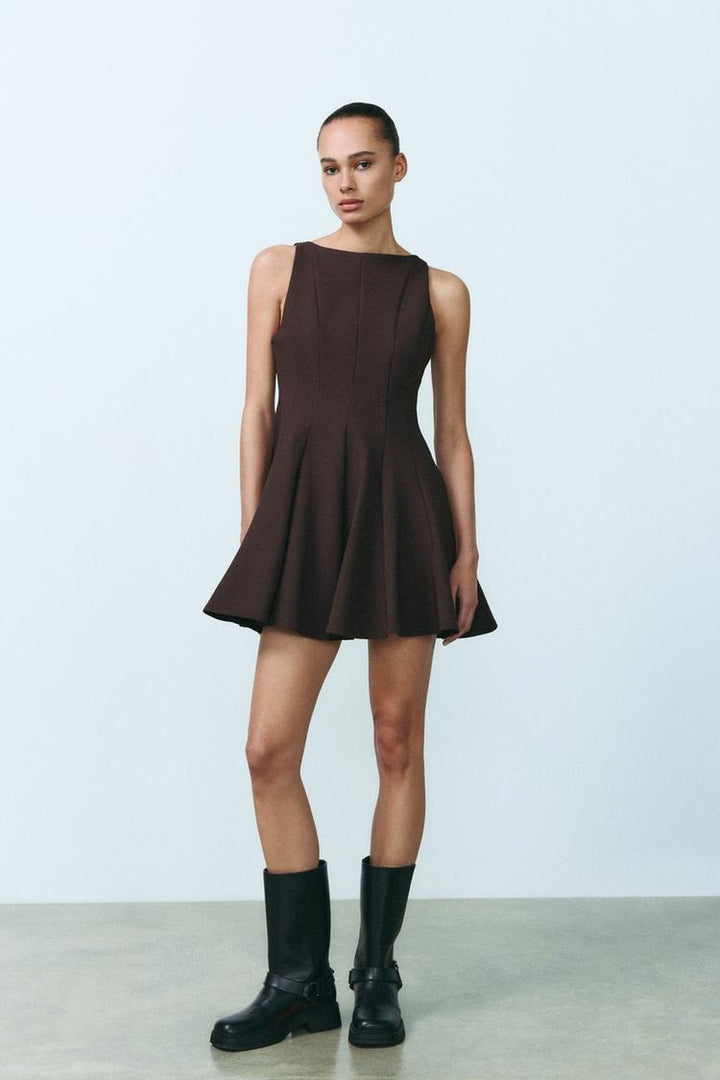 Alessia™ | Uitlopende Mini Jurk